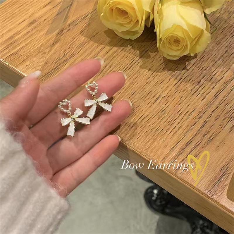 Anting Tusuk Gantung Desain Hatipita Untuk Wanita