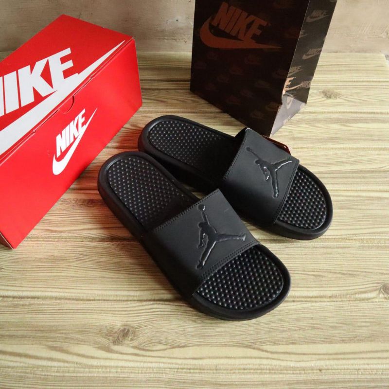 SENDAL SLOP NIKE BENASSI PRIA /WANITA NIKE  BENASSI SWOOSHI.#FREE BOX+KAPERBACK#