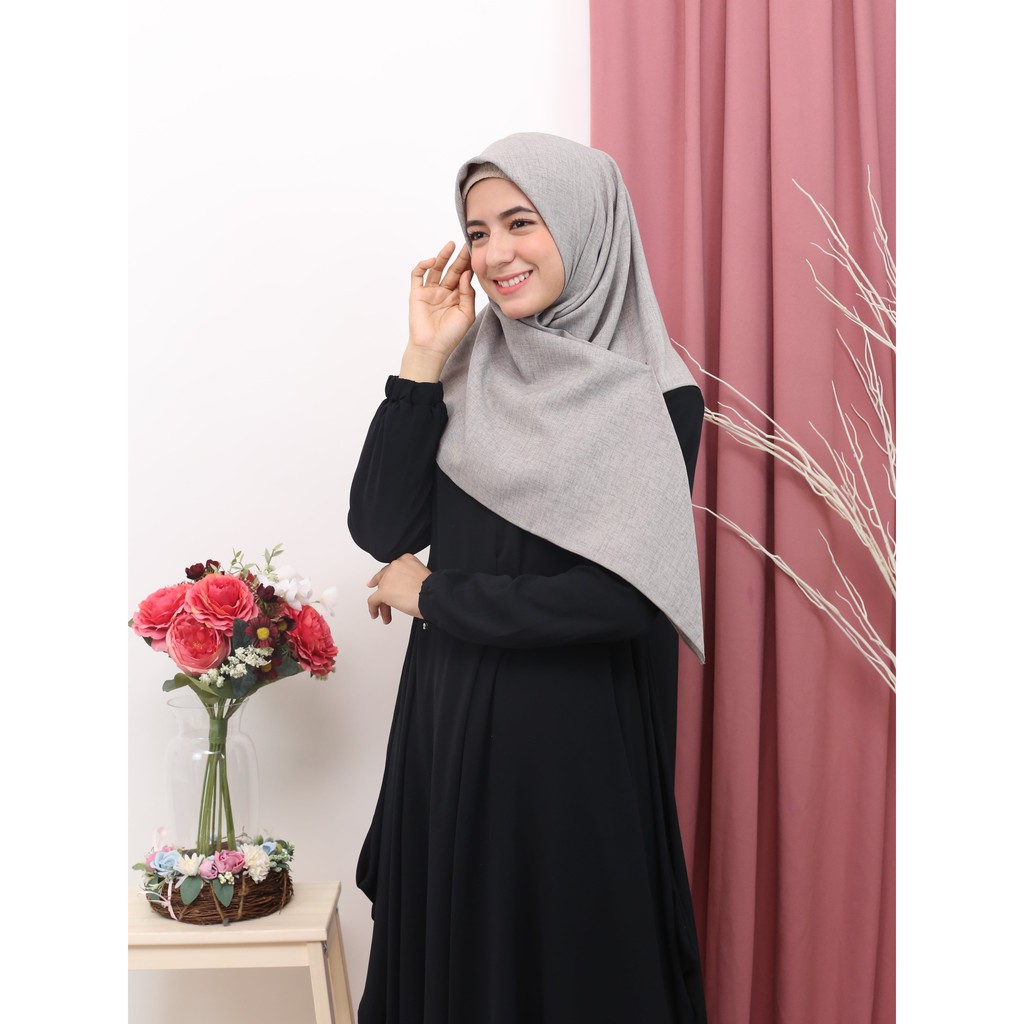 Jilbab Square Segiempat / Hijab Square Segiempat Superfine Voal Jasmine - Dark Grey