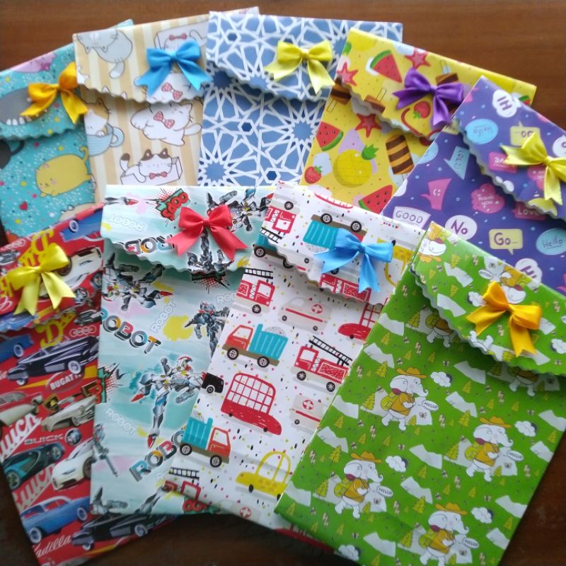 

PAPERBAG BESAR Ukuran 30x20x10cm / Kertas Kado Instan