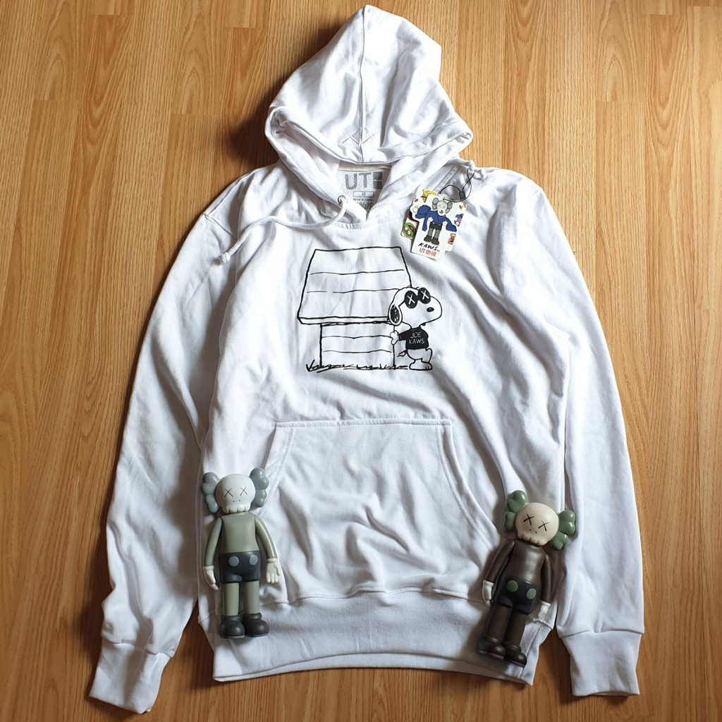 uniqlo snoopy hoodie