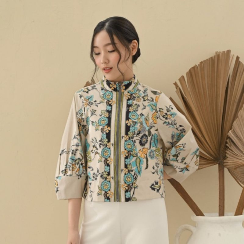 Size Jumbo : Jaket Bomber Batik / Jaket Batik Wanita /Outer Batik-CARLA