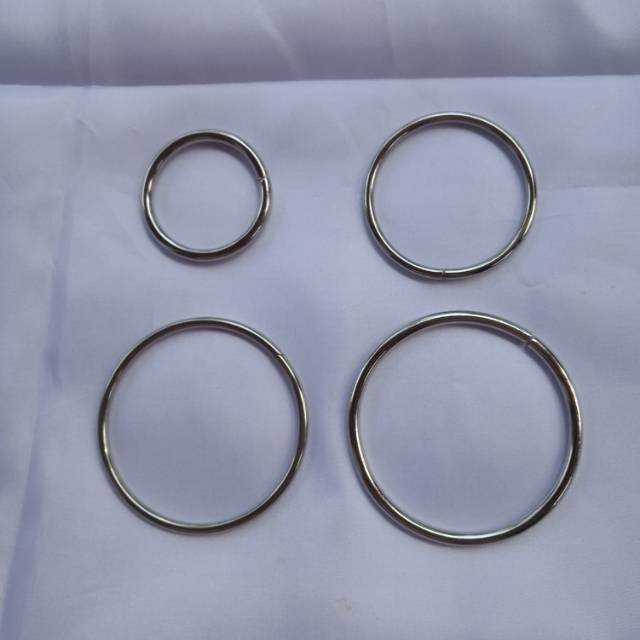 Ring O silver tebal (1 biji) ( 4 cm, 5 cm, 6,5 cm dan 7 cm)