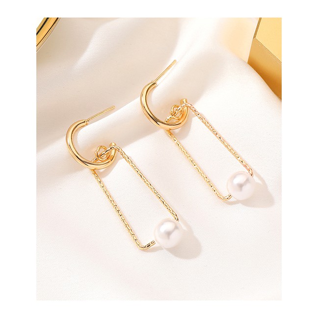 LRC Anting Tusuk Fashion Kc Gold Pearl Geometric Hollow P85848