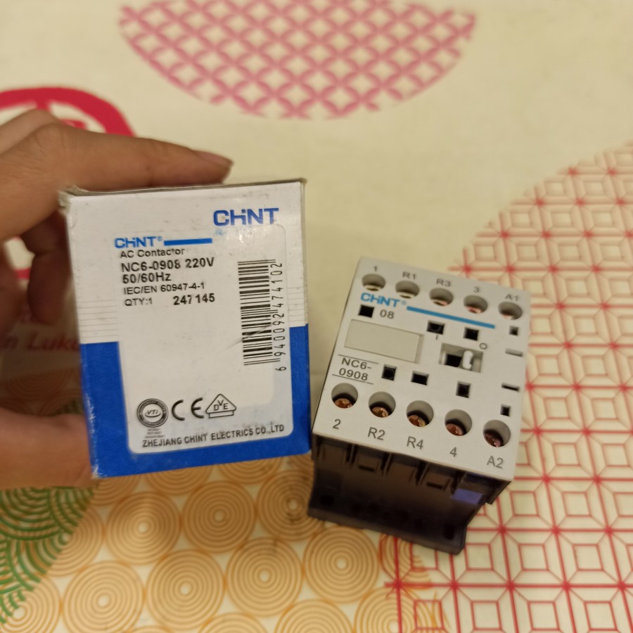 Mini Contactor Chint 0908 220 Volt