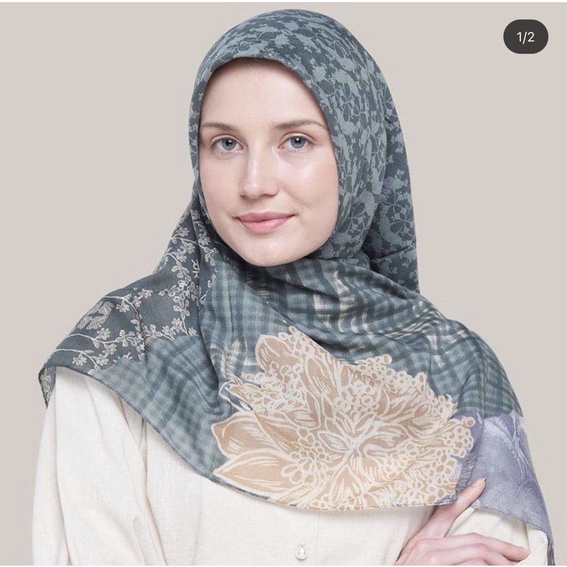 PRELOVED FOBI SCARF RIA MIRANDA