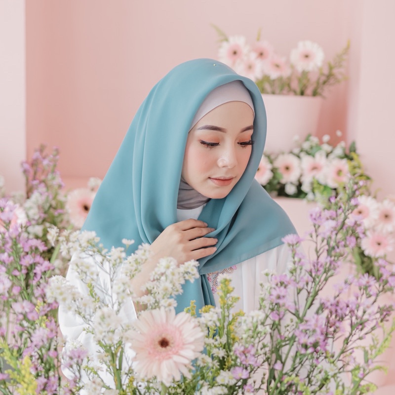 BELLA SQUARE Premium Jilbab Bella Square Jilbab Segi Empat Polos Kerudung Segi Empat Polos Hijab Premium Hijab Murah Kerudung Murah Polycotton Jahit Tepi