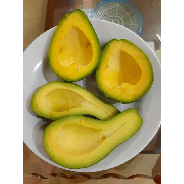 

Alpukat Mentega Small sekilo isi 5-6 buah