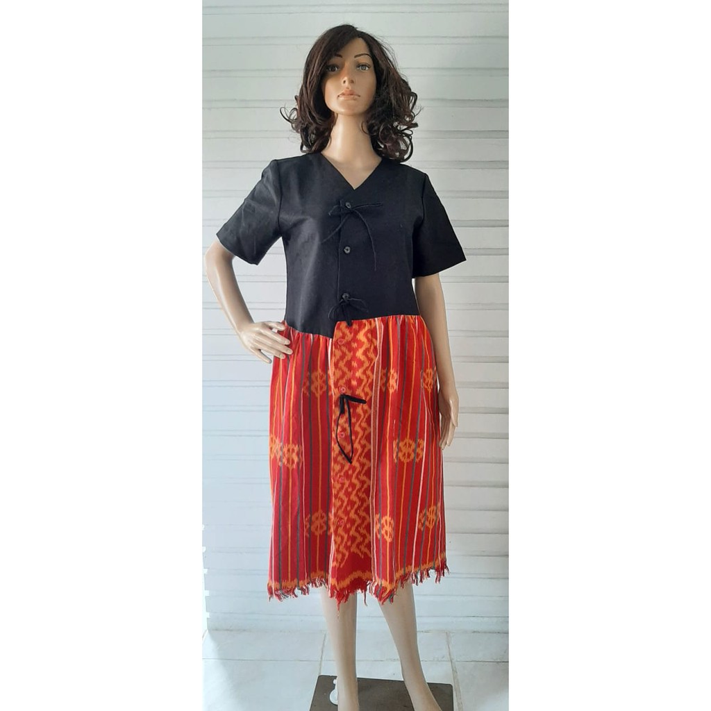 Dress Asimetris Etnik Karo