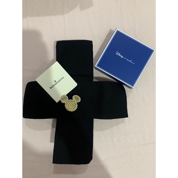 Buttonscarves x Disney Woven Brooch Gold
