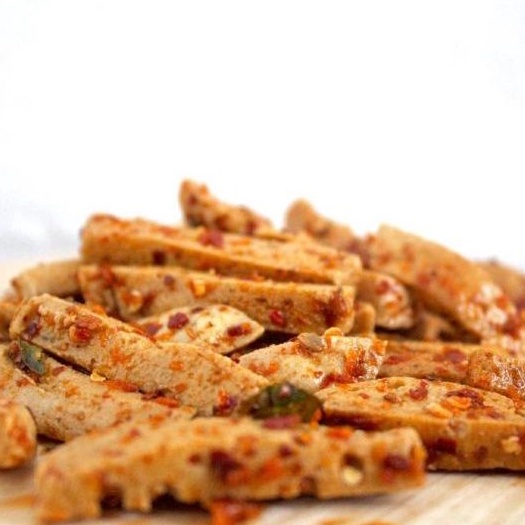 

Basreng stik cripsy daun jeruk rasa pedas dan original