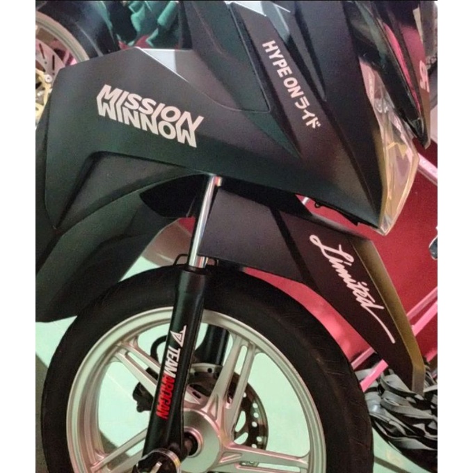 STIKER CUTTING MOTOR HELM MOBIL MISSION WINNOW LOGO HOLOGRAM MURAH KEREN KEKINIAN HARGA 1 PCS