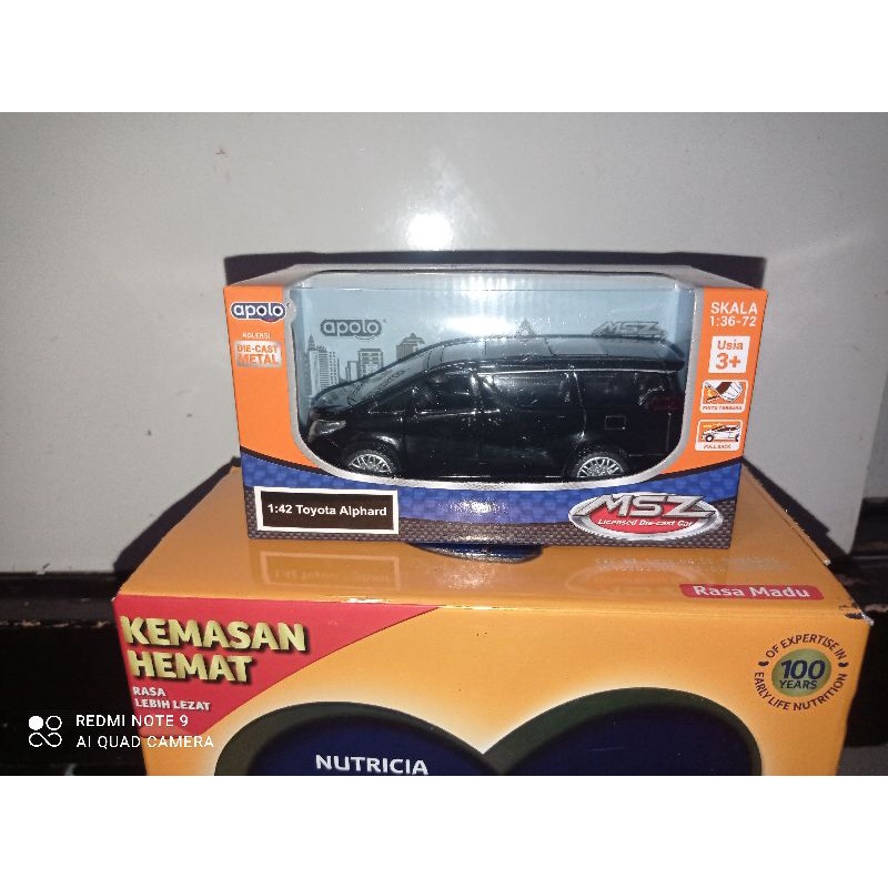 Diecast Toyota Alphard Hitam 2017 MSZ Apolo