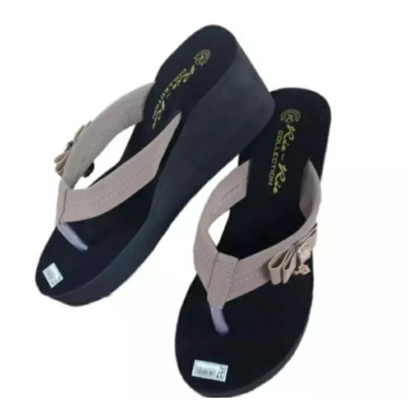 Arkn-SandaL Wedges Pitta Terbaru