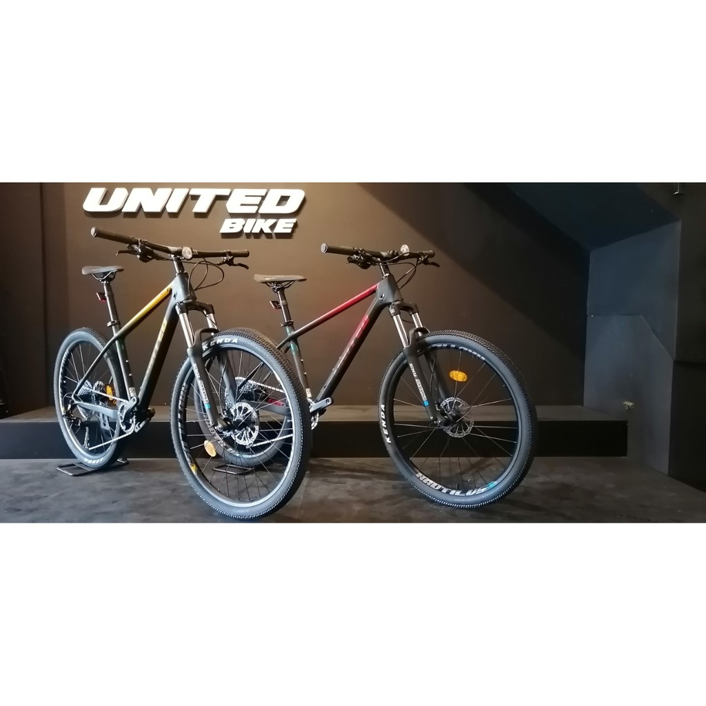 SEPEDA GUNUNG MTB UNITED 27.5 DAN 29 DETROIT 7.1 2020 CARBON