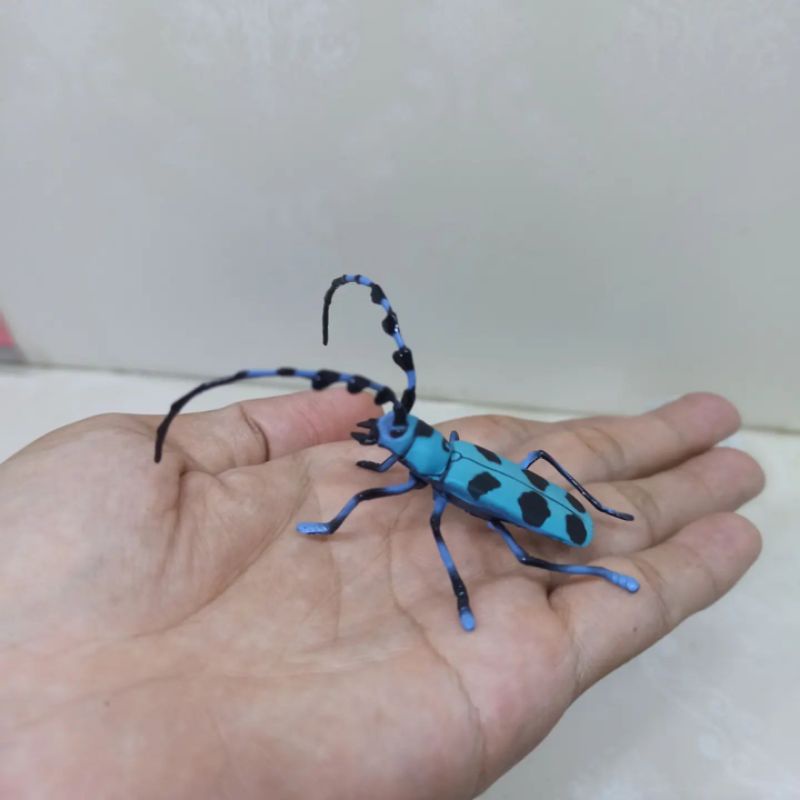 figure mainan serangga original furuta