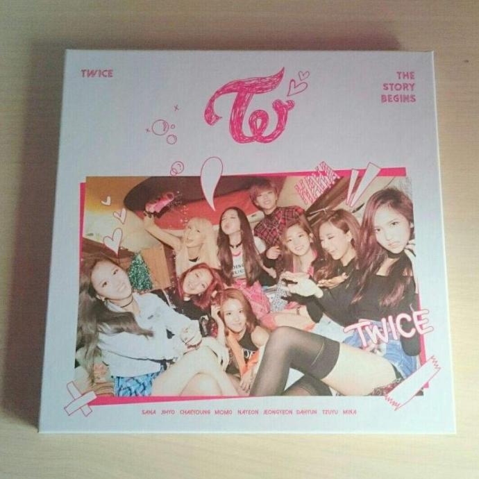 CD ALBUM TWICE - THE STORY BEGINS Star Seller Termurah