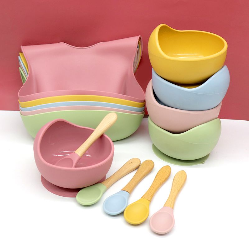 Free Sendok - Peralatan Makan Bayi Silikon Set Celemek Mangkok Waterproof Anti Slip/ Baby Slabber Bib