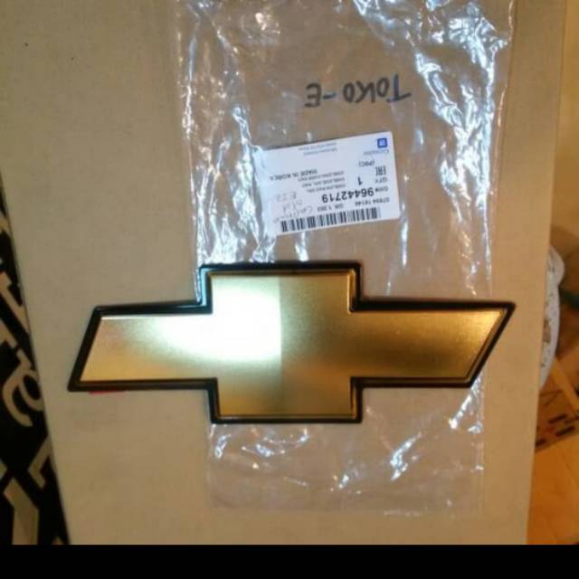 Emblem grill depan captiva nfl