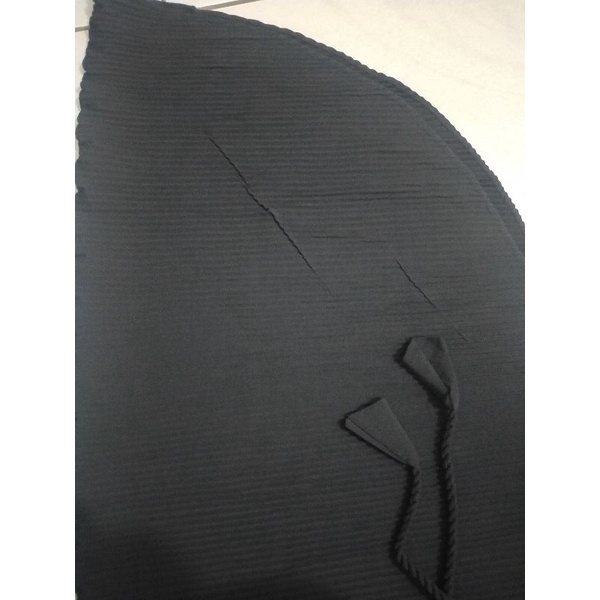 HIJAB SYIRA PRISKET ORI SK23 COLLECTION-Hitam prisket slip
