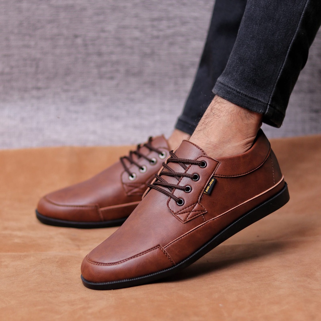 MOLK Sepatu Kasual Formal Pria Pantofel Casual Kulit Sintetik Kerja kantor Kuliah Simple Murah