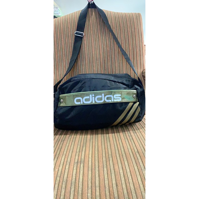 TAS ADIDAS ORIGINAL/PRELOVED
