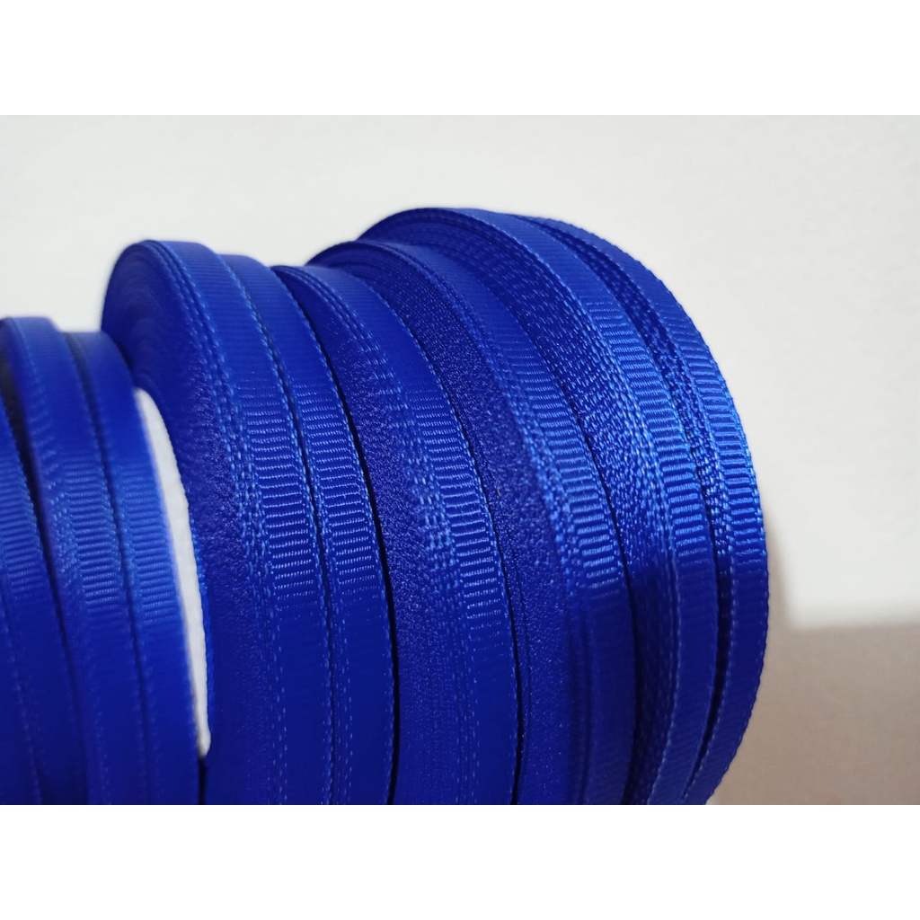 

Pita Grossgrain Biru Benhur Ukuran 1/4 inch Per Roll