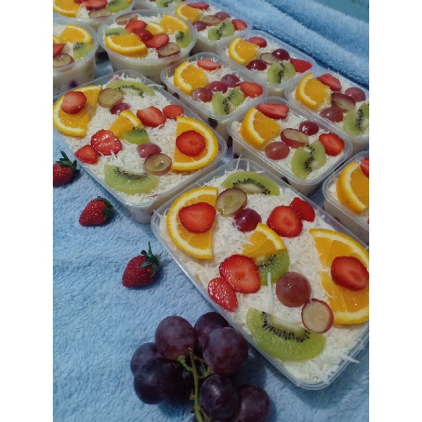 

Salad Buah RIR FRESH AND CREAMY BANGET