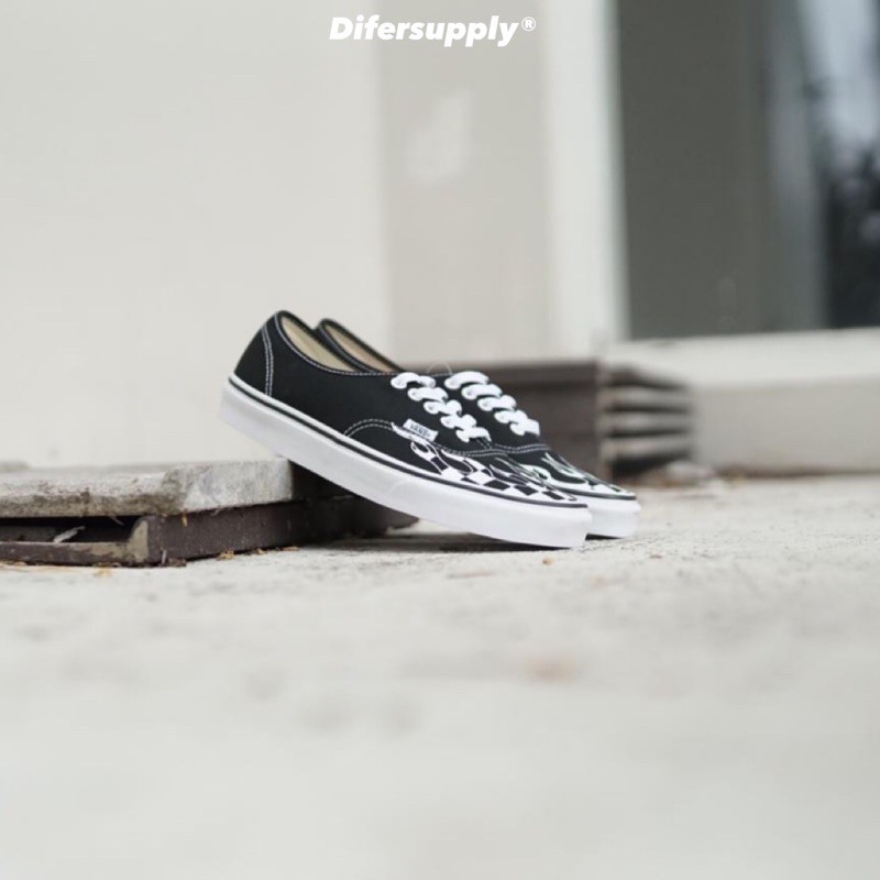 VANS AUTHENTIC FLAME BLACK WHITE