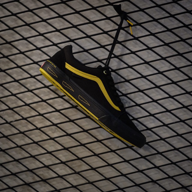 Vans Old Skool Pro ( Larry Edgar ) Black / Yellow