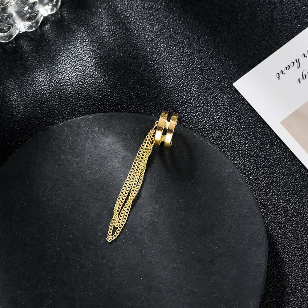 Anting Klip Agustinina Temperamen Emas Rumbai Panjang Multilayer Tanpa Tindik Alloy Hook Clip