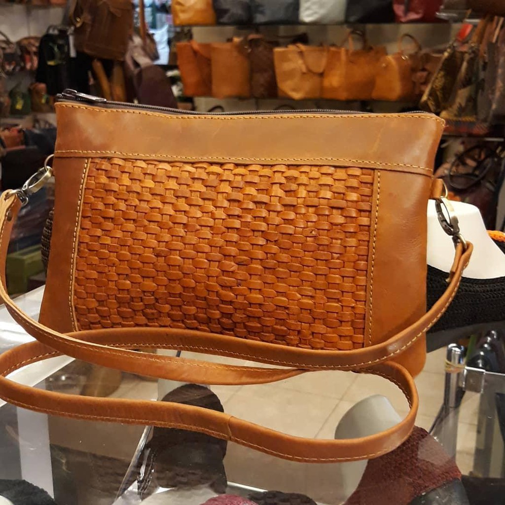 Tas Selempang Anyam Kulit Sapi Asli - Tas Wanita Selempang Anyam Kulit Tas Kerajinan Kulit Tas Kulit