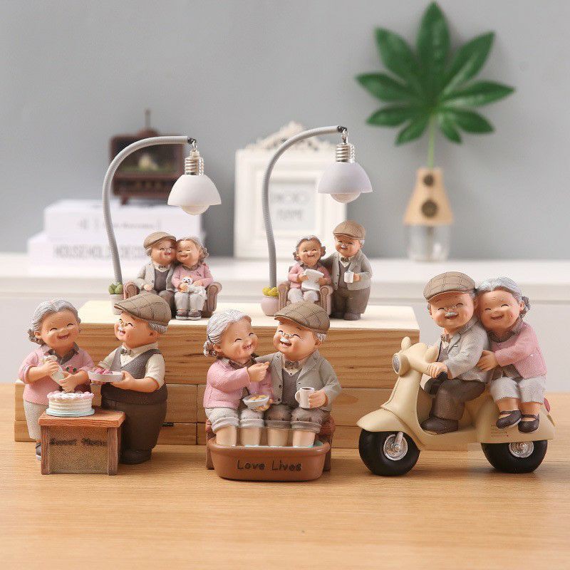 MINIATUR / PAJANGAN / HIASAN KAMAR KAKEK NENEK / HIASAN RUMAH KAKEK NENEK IMPORT