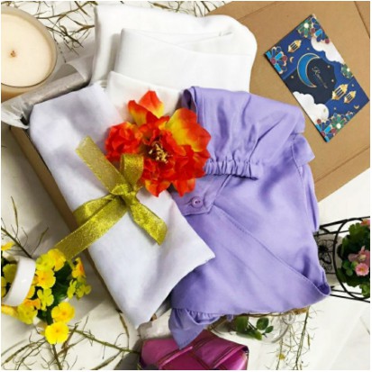Parsel Hampers Baju Muslim Blus Wanita Set