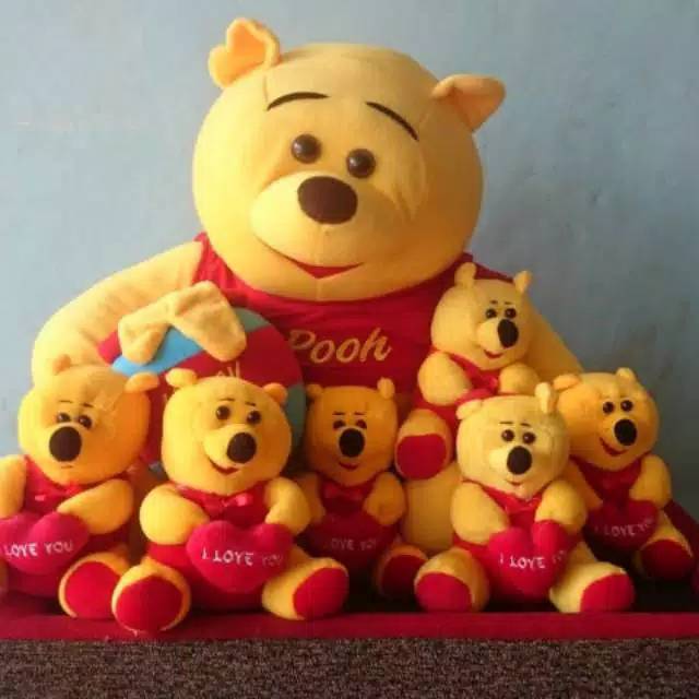 Boneka the pooh beranak