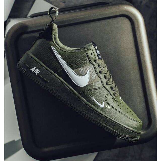 Nike Air Force 1 LV8 Utility 100% Original