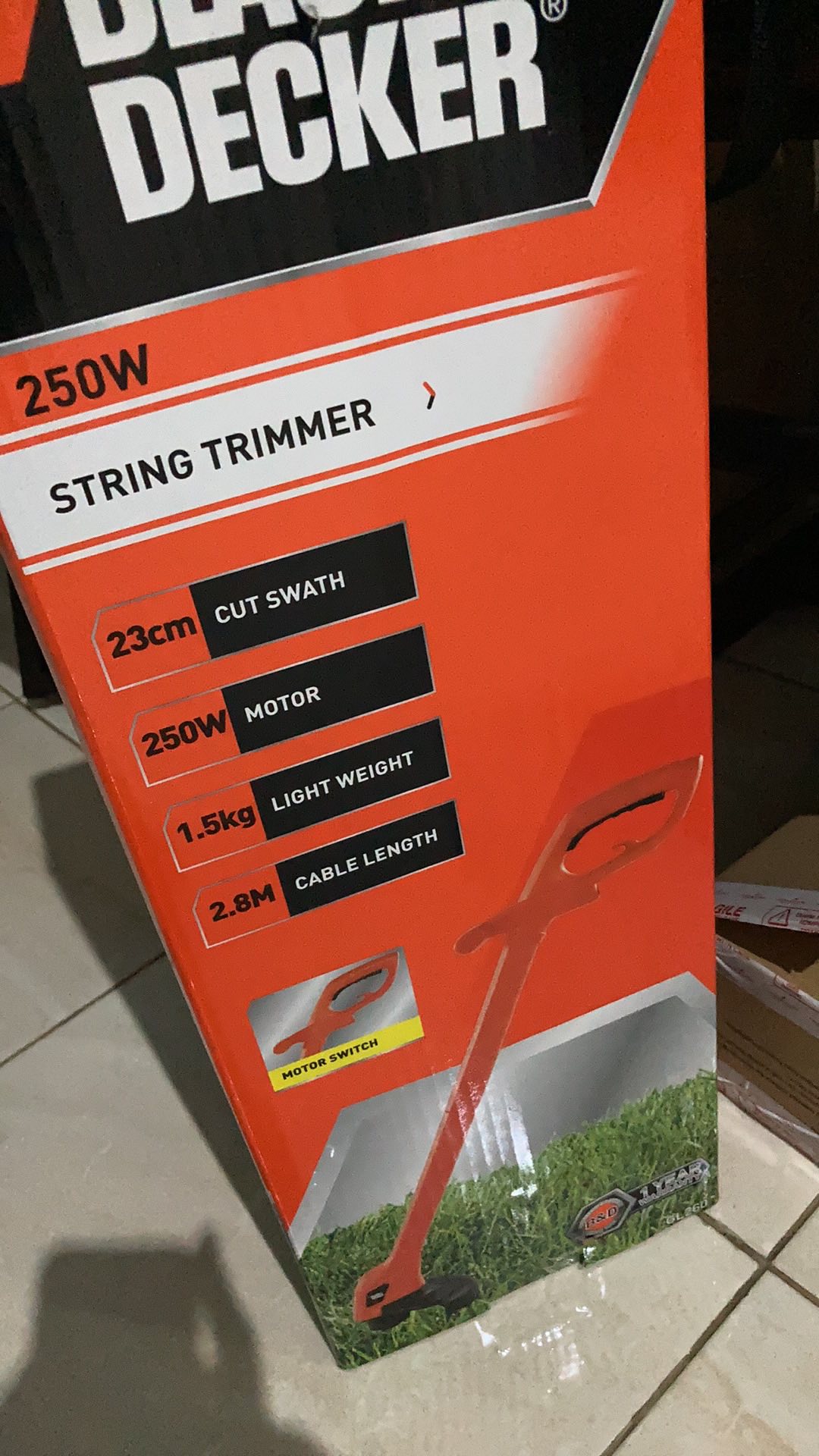 Black And Decker Gl260 250 Watt String Trimer Listrik / Mesin Potong Rumput Listrik