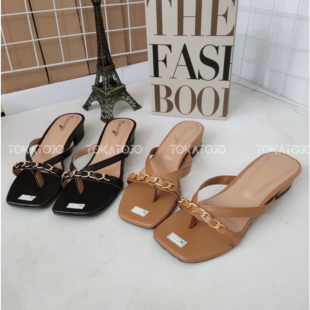 Sendal cewek kekinian terbaru Sandal Heels Wanita Hak tahu 3 cm Aksesoris Rantai slip on heels santai simpel