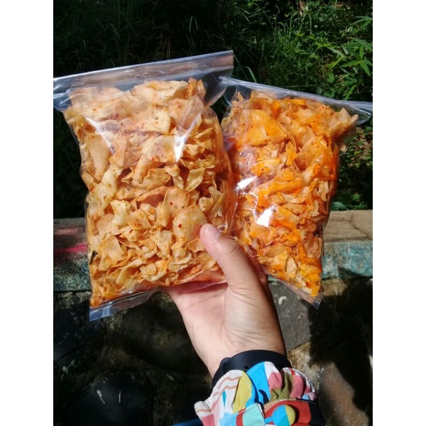 

Lado Singkong/Kripik Singkong Pedas Gurih Lezat/Cemilan Murah/Jajanan Khas Kota Garut