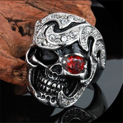 SEUSUK   Cincin Tengkorak Bermata Iblis Hiasan Batu Ruby Gaya Vintage Gothic Punk