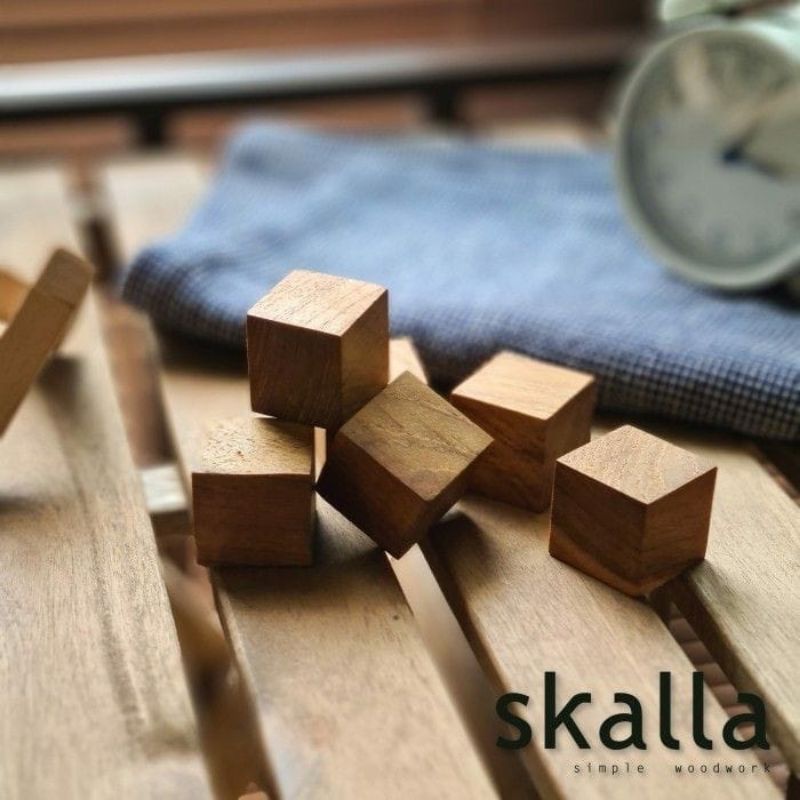 Kubus Kayu 4 x 4 x 4 cm Kotak Kayu Aesthetic Dadu Halus