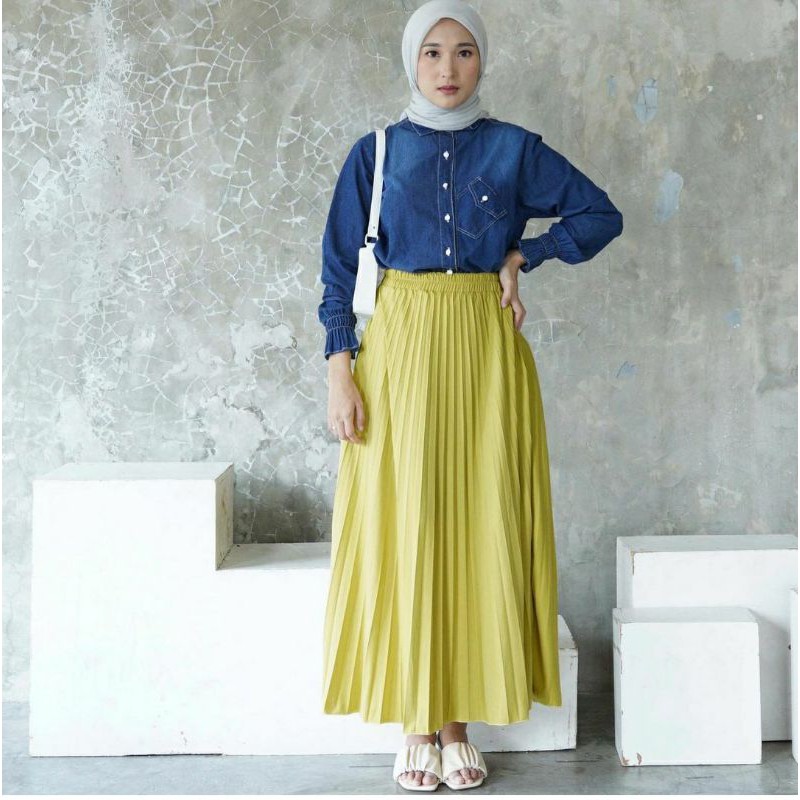 BASIC ROK PLEATS VANILLA HIJAB