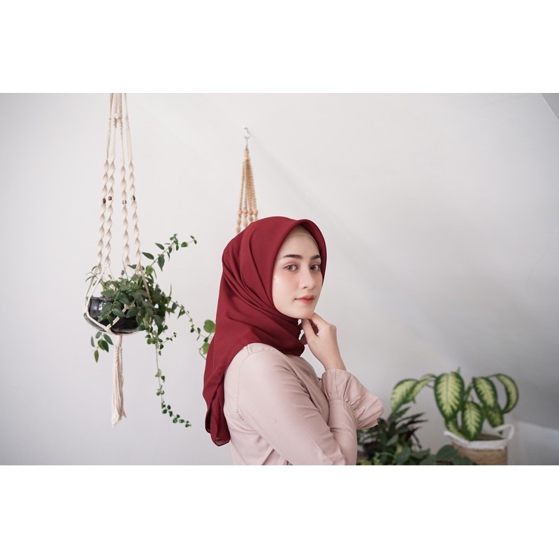 Bella Square / Plain Hijab / Poton Segiempat / Daily Hijab / Polycotton