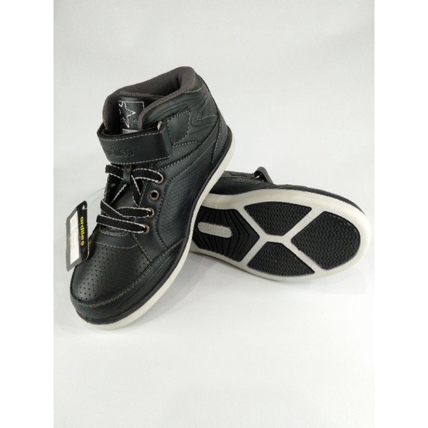 Sepatu sekolah / Sepatu anak laki-laki /Sepatu Ardiles / Usia SD