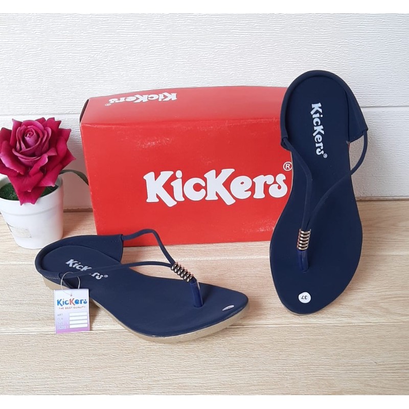 kickers cewek