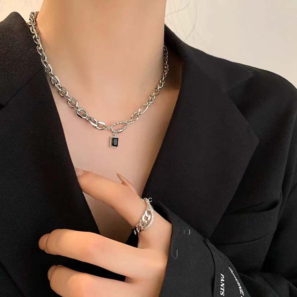 Needway  Personality Clavicle Chain Cool Korean Style Necklace Women Necklace Irregular Chain Black Square Pendant Couple Necklace Titanium Steel Hip Hop Simple Men Sweater Chain/Multicolor
