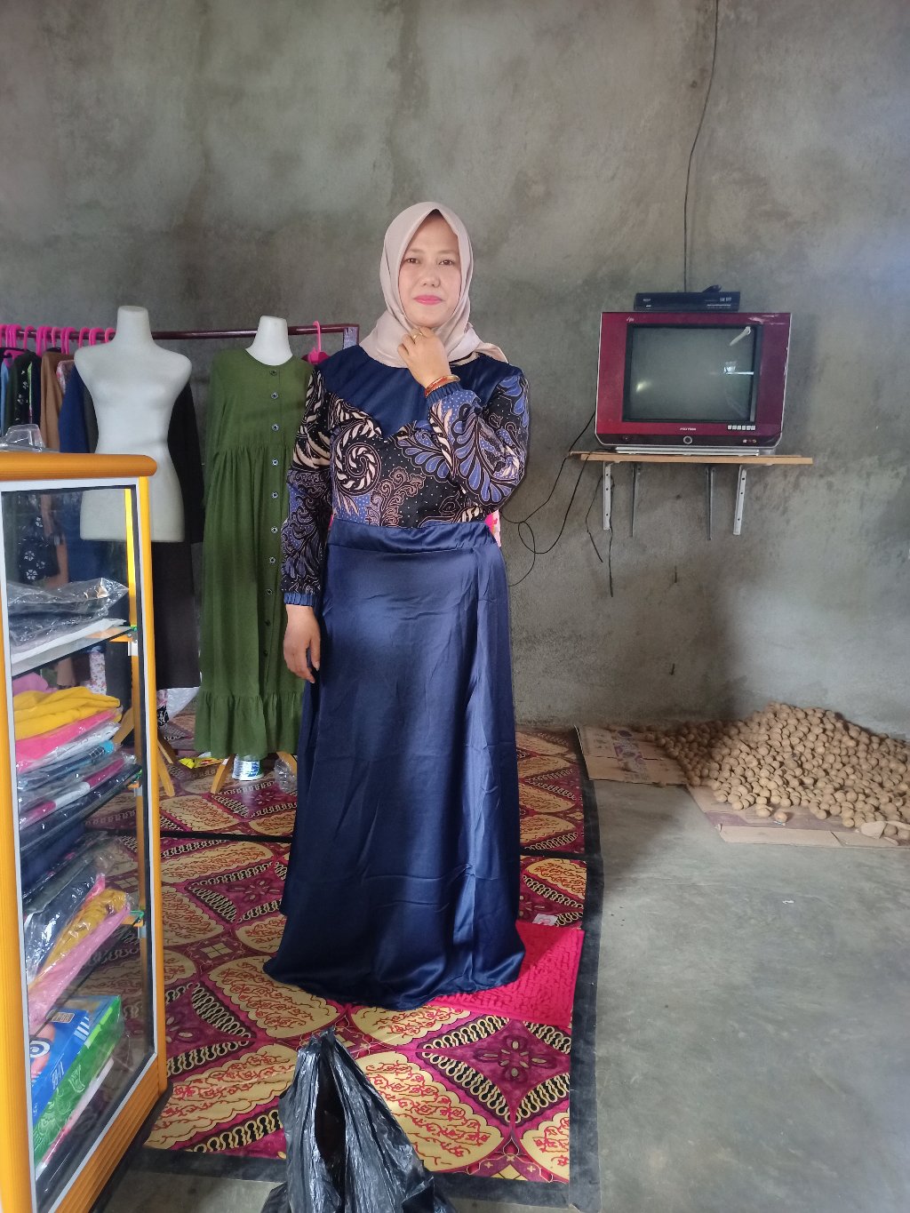 Atasan Batik Dolby Dolbi Dobby Doby Tenun Sutra Tulis Halus Katun Atbm Baron ,sarombit Atasan