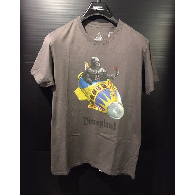Kaos Darth Vader on the rocket ride in Disneyland T-shirt Official merchandise disneyland