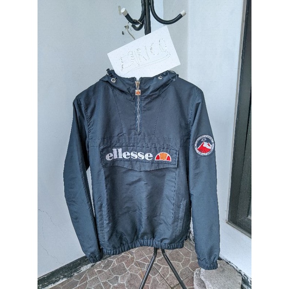 lelangan ellesse mount