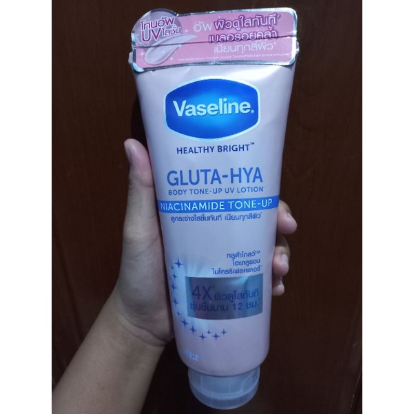 vaseline gluta hya tone up 330 ML